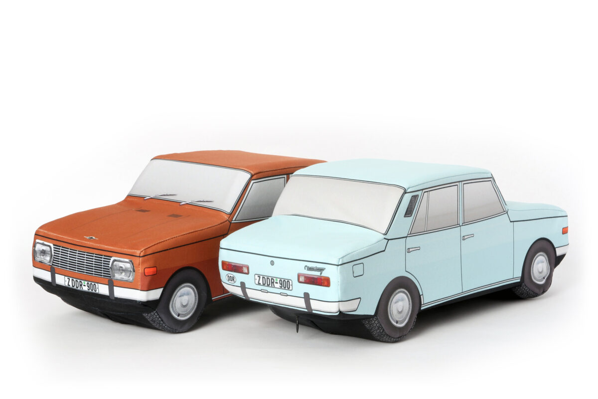 Wartburg 353 voiture en peluche